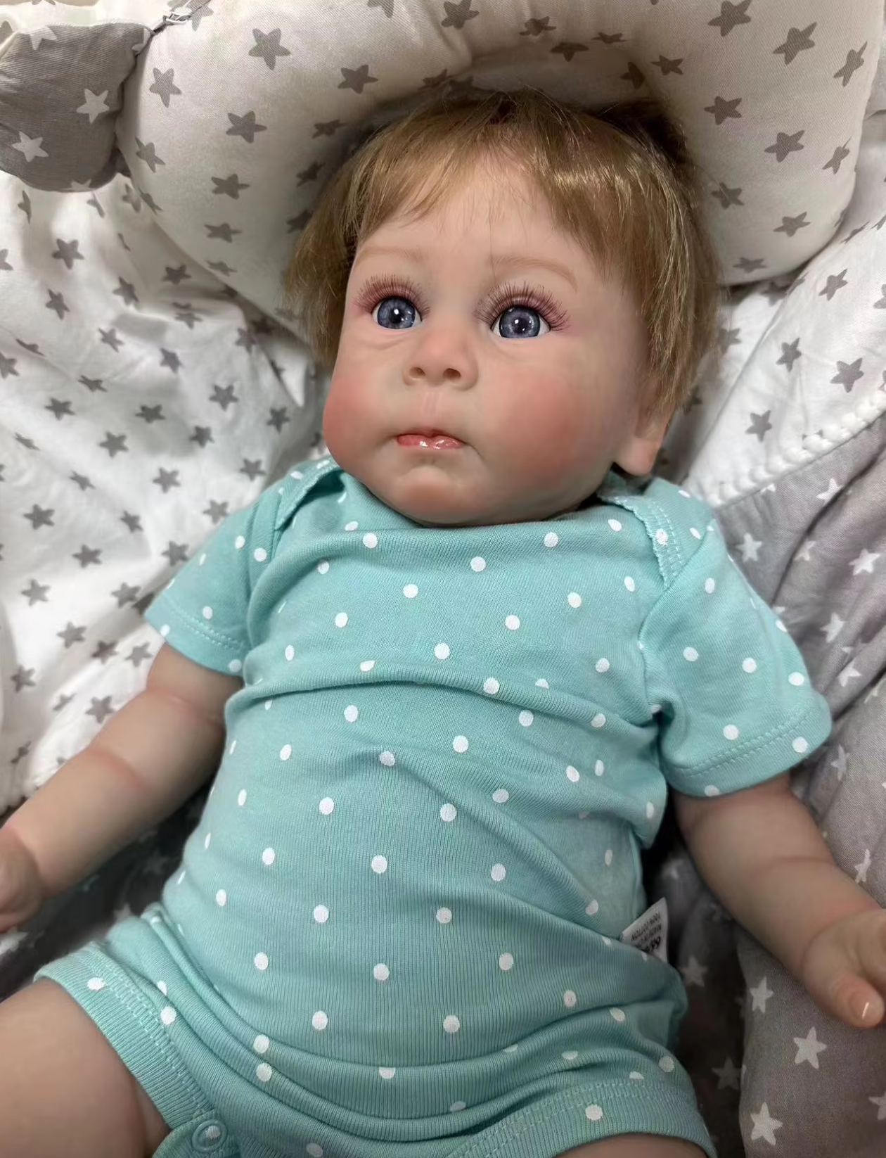 Finn – 60 cm / 24-Inch Realistic Reborn Baby Doll with Blue Eyes and Hand-Implanted Hair