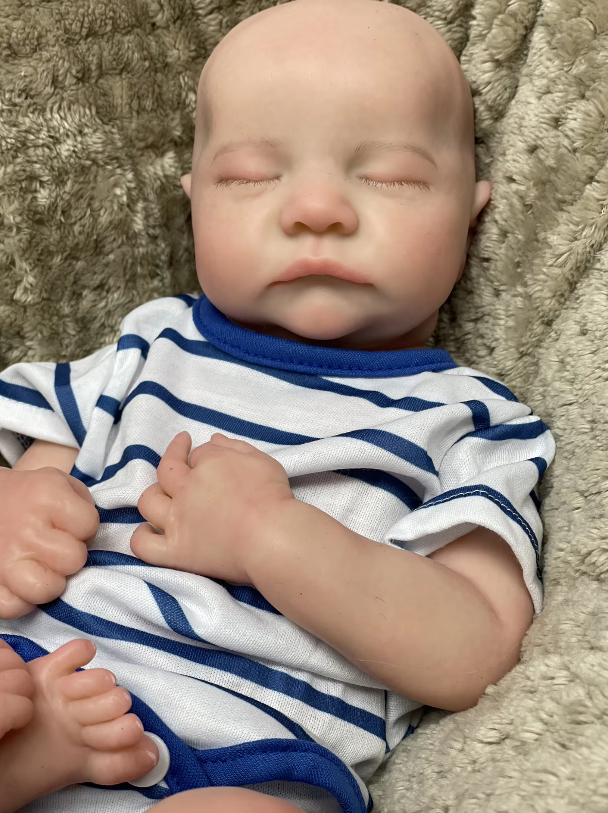 Levi: 40cm Full Body Hyper-Realistic Silicone Reborn Baby Boy Doll with Open Mouth – A Lifelike Companion