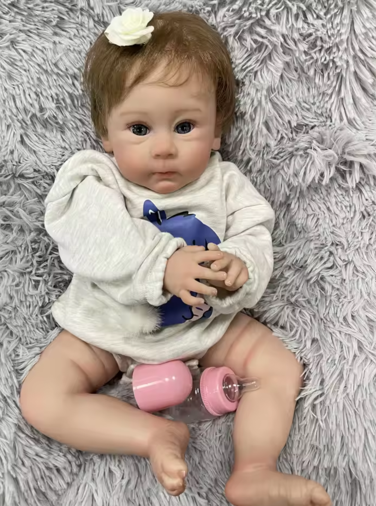 Lilly – 60 cm / 24-Inch Realistic Reborn Baby Girl Doll with Blue Eyes and Hand-Implanted Hair