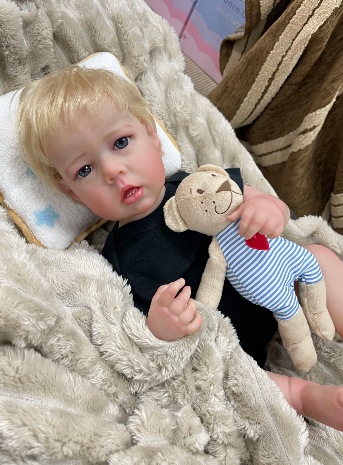 Rowan – 22-Inch / 55 cm Realistic Reborn Baby Doll with 3D Skin & Hand-Rooted Hair